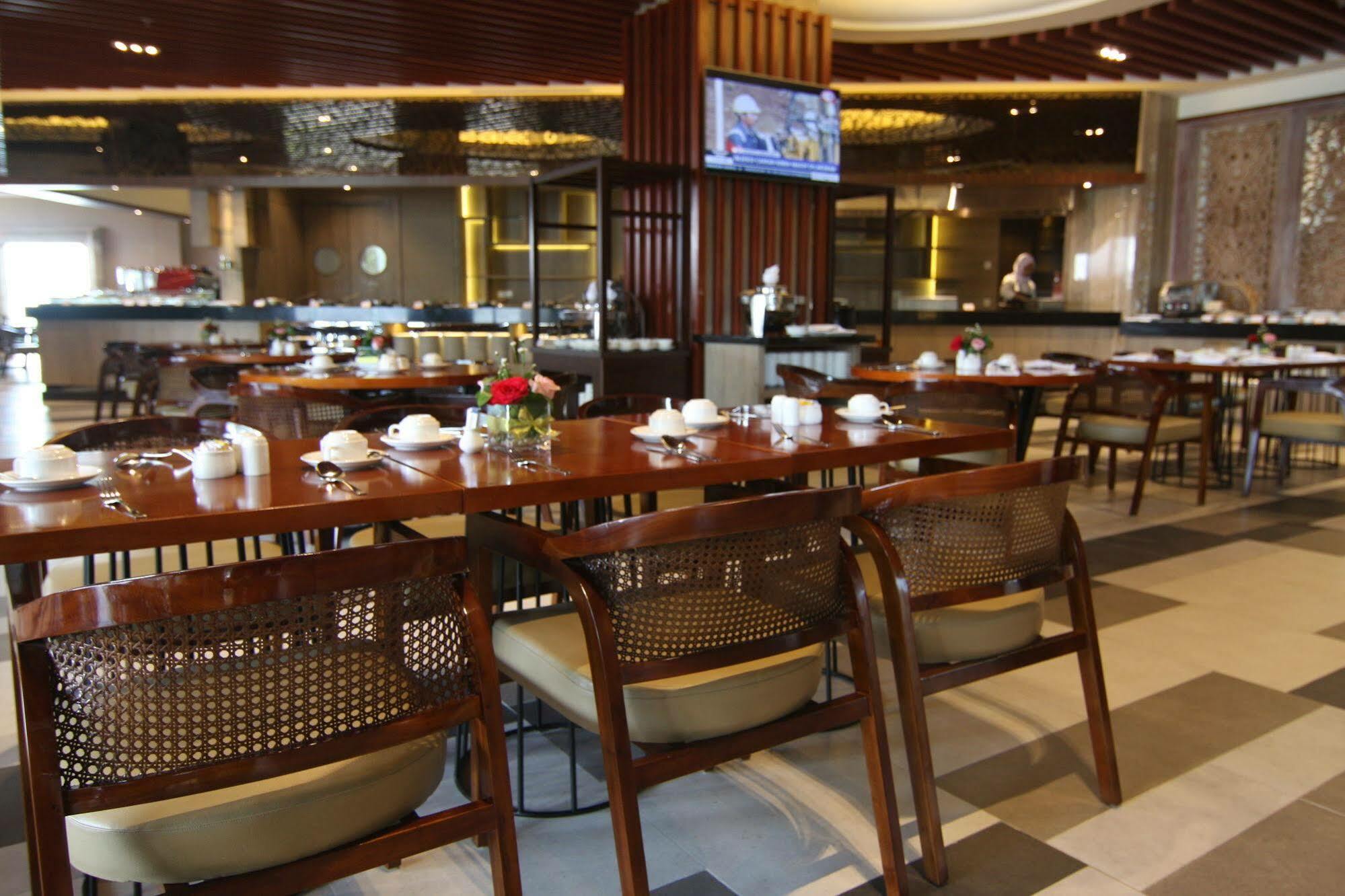 Wyndham Panbil 5*